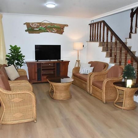 Rain Tree Homestay Bintulu Esterno foto